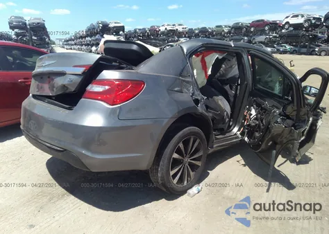 2013 Chrysler 200 Limited из США, поврежденный, VIN 1C3CCBCG0DN674610